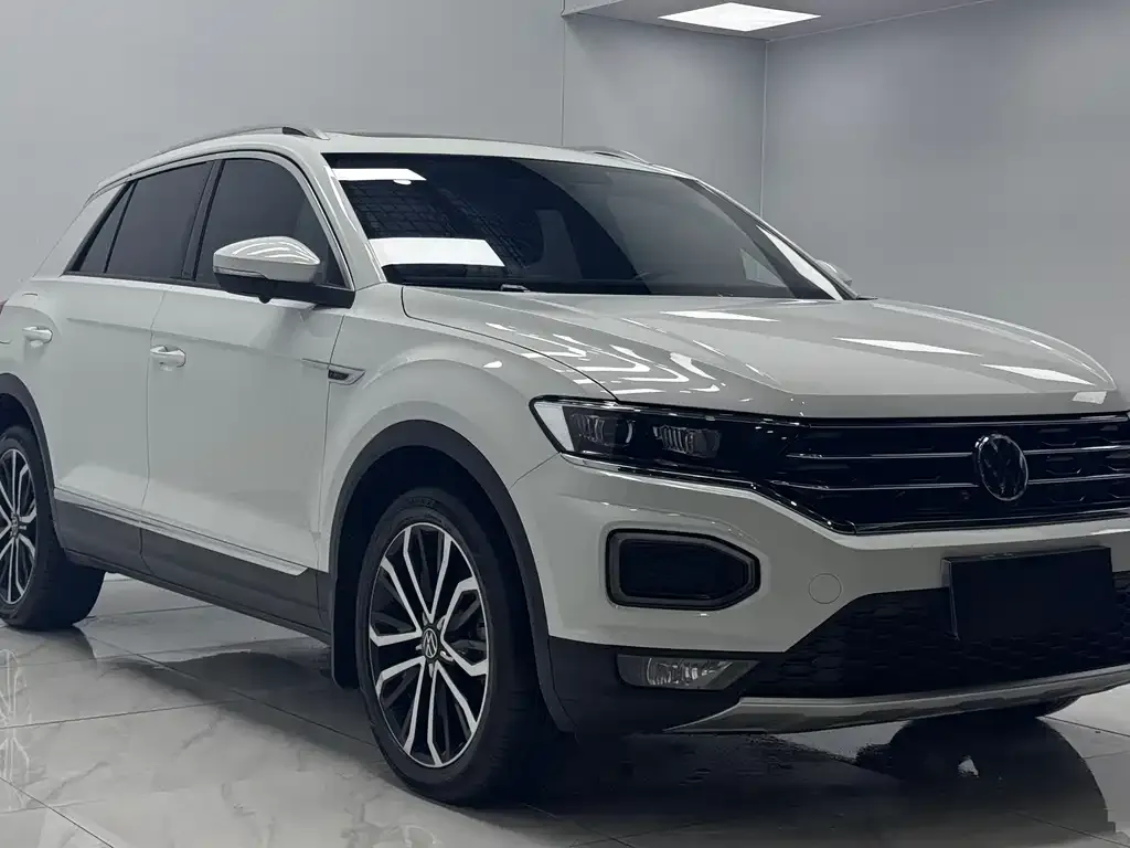 Volkswagen T-Roc — фото 3
