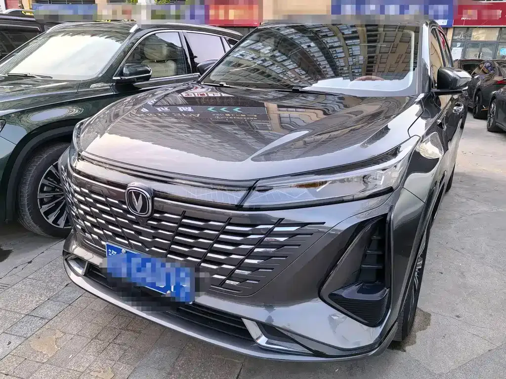 Changan CS75PLUS — фото 1