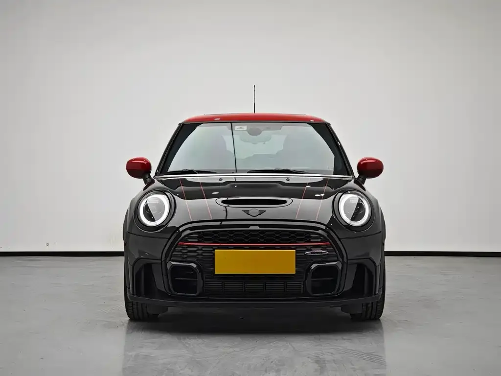 MINI JCW (John Cooper Works) — фото 2