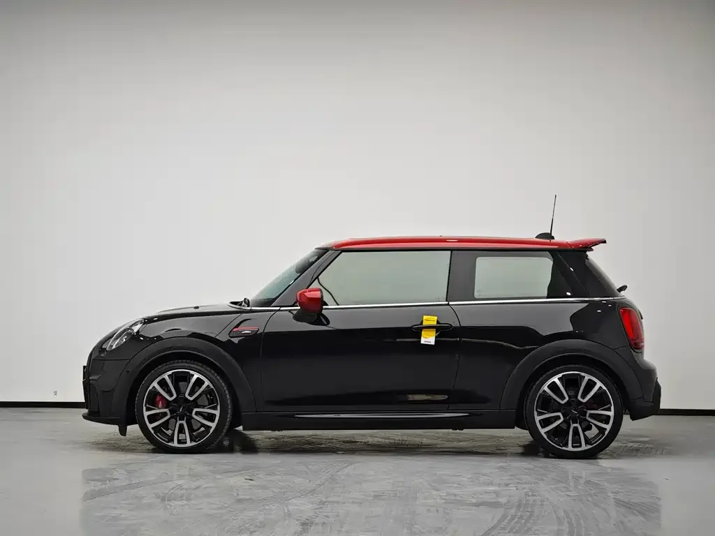 MINI JCW (John Cooper Works) — фото 7