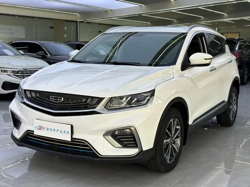 Geely Binyue — фото 1