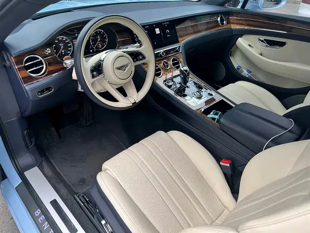 Bentley Continental — фото 6