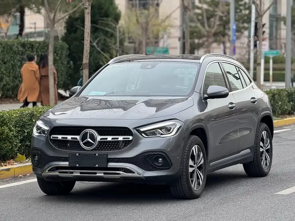 Mercedes-Benz GLA — фото 1