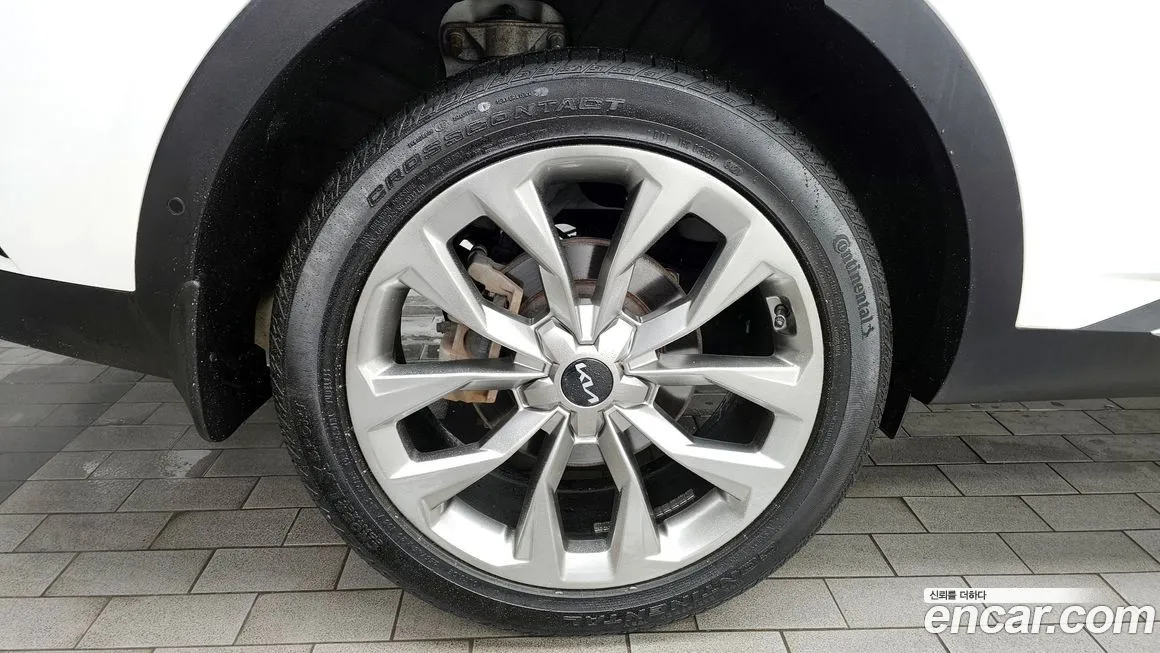 Kia Sorento — фото 5