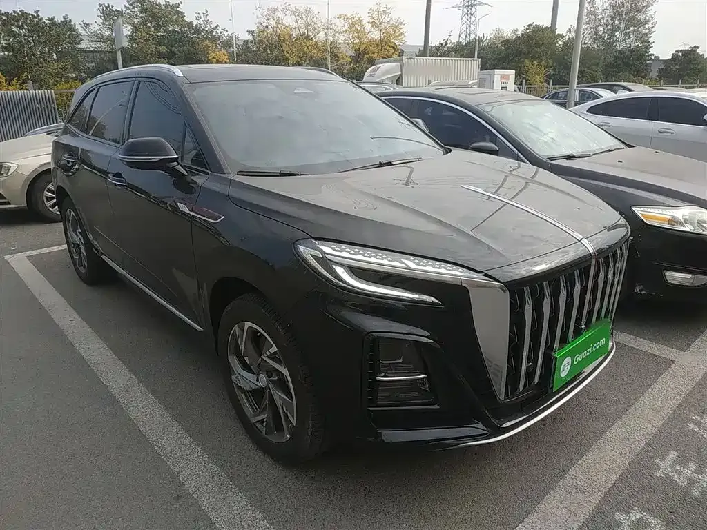 Hongqi HS3 PHEV — фото 4