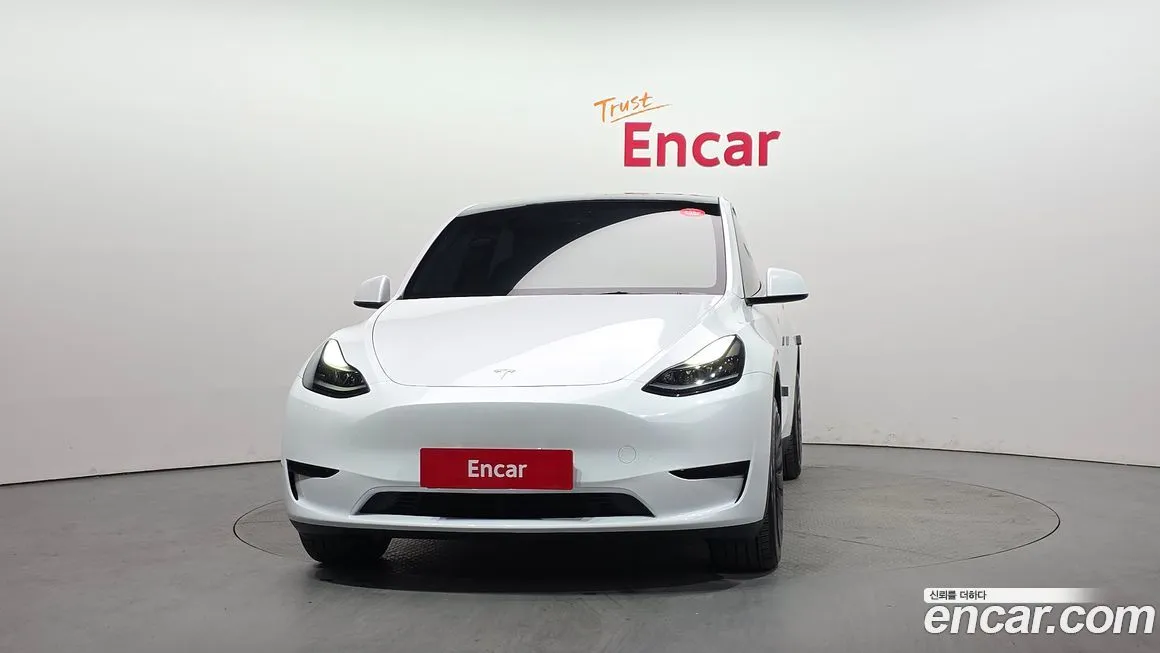Tesla Model Y — фото 3