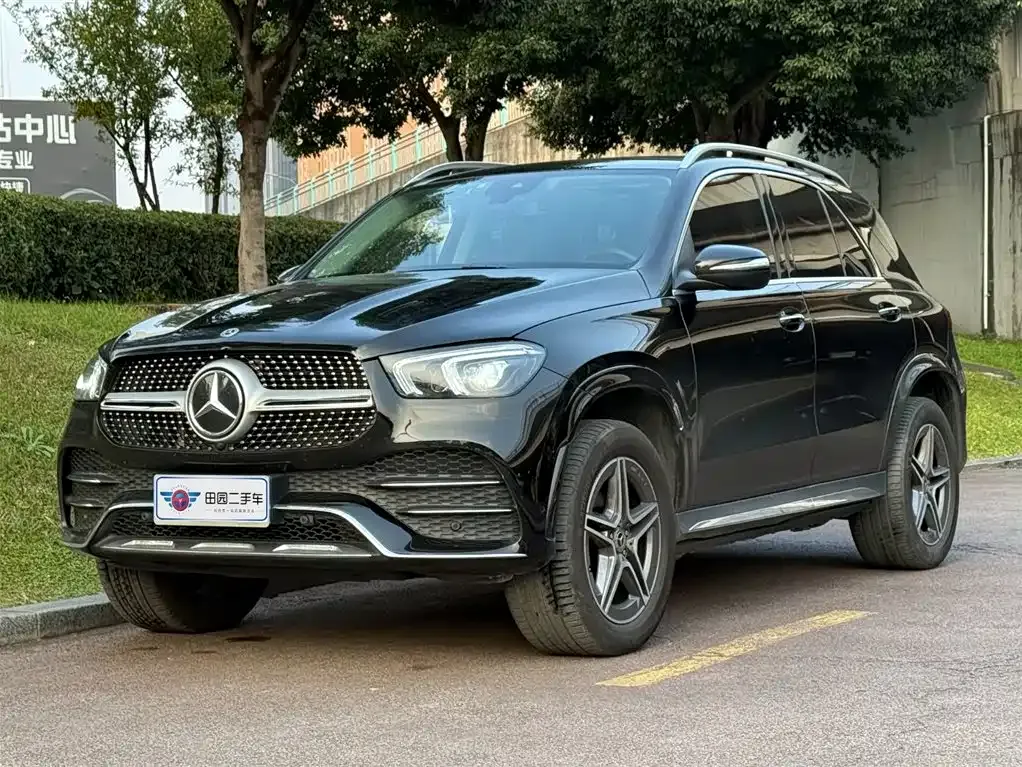 Mercedes-Benz GLE — фото 1
