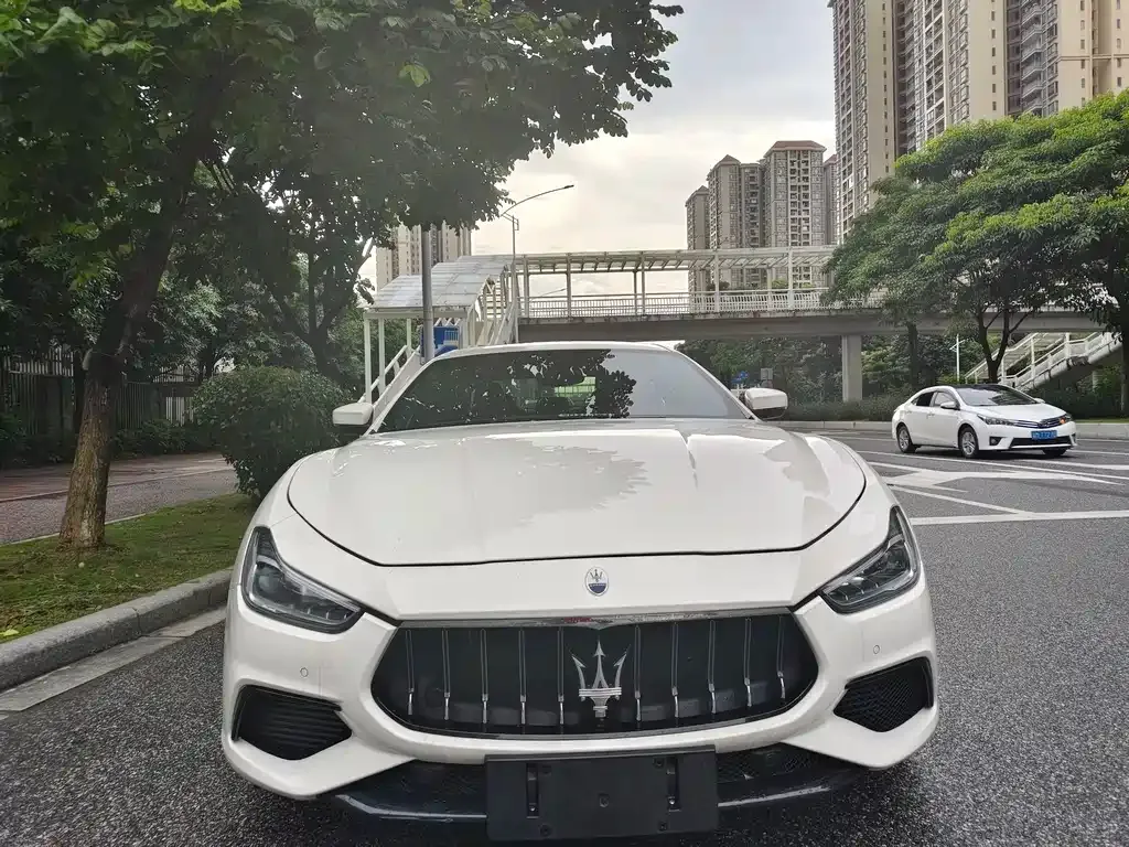 Maserati Ghibli — фото 5