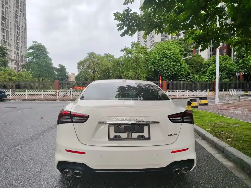 Maserati Ghibli — фото 6