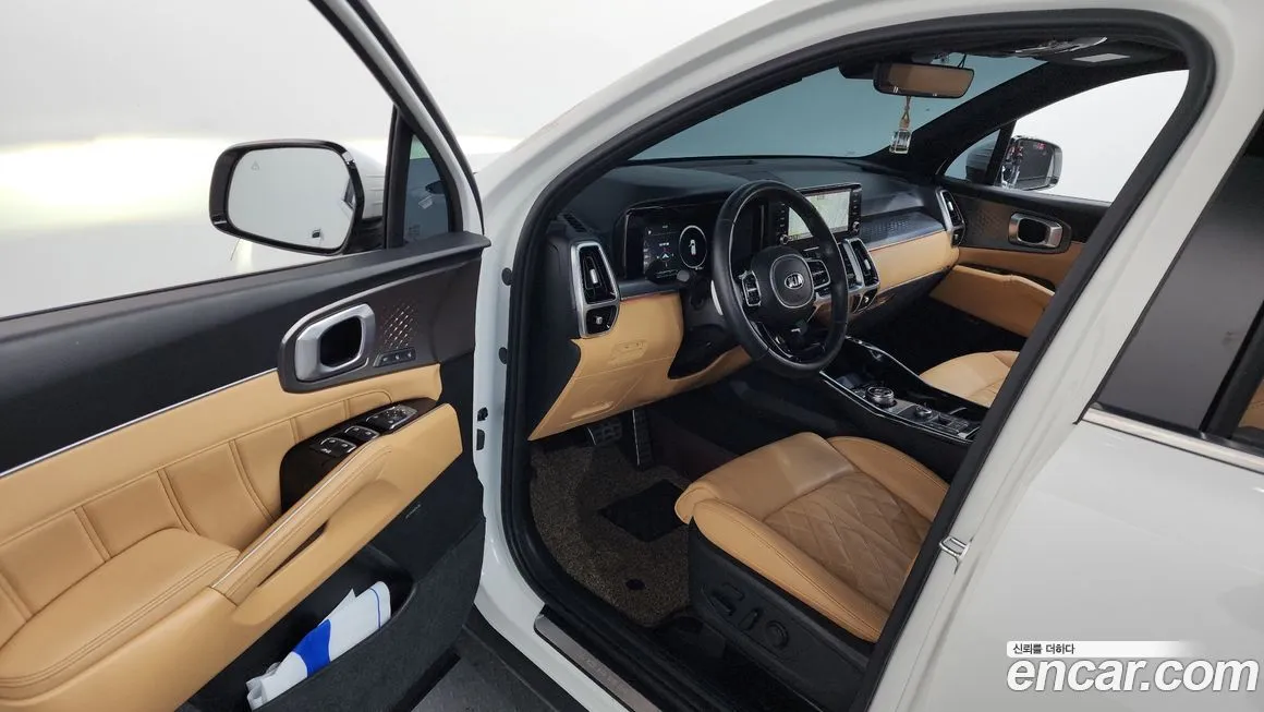 Kia Sorento — фото 10