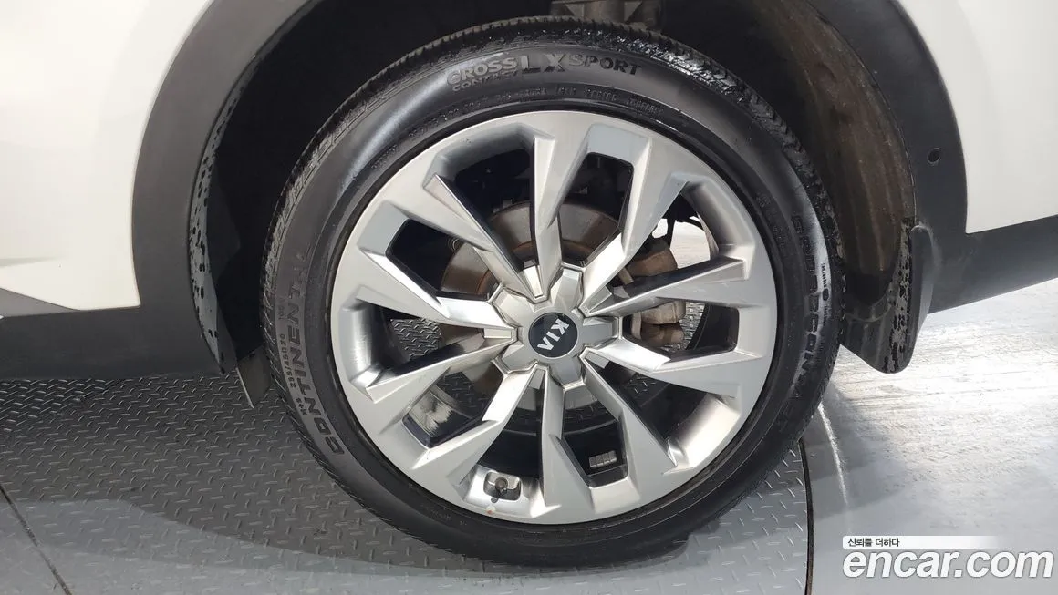 Kia Sorento — фото 5