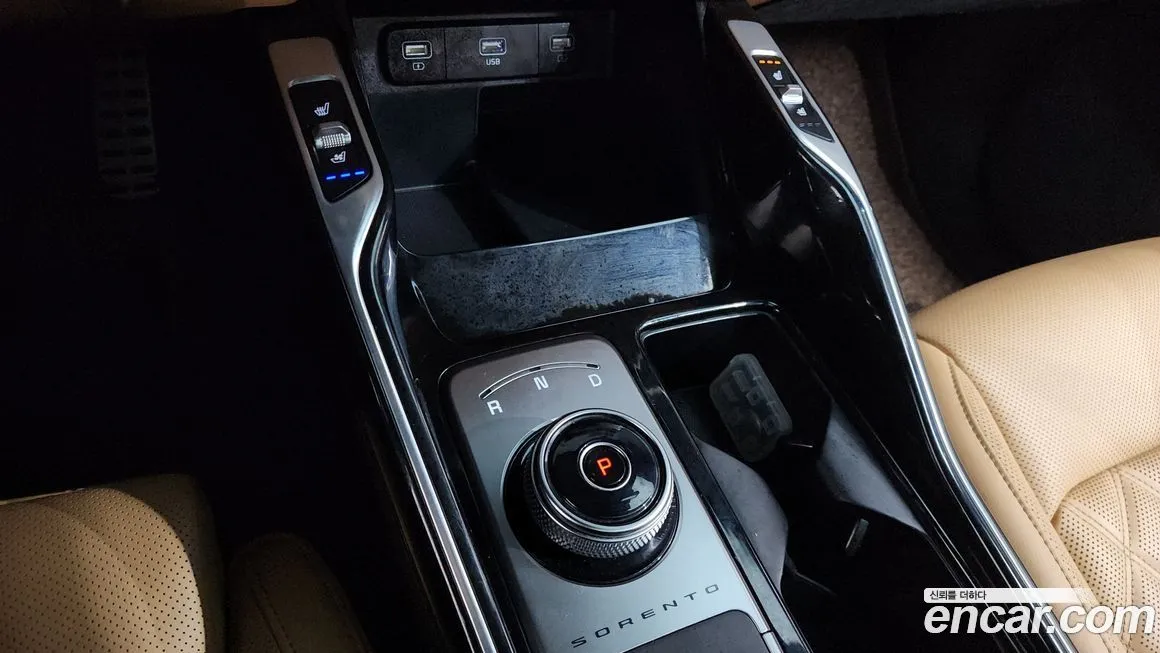 Kia Sorento — фото 9