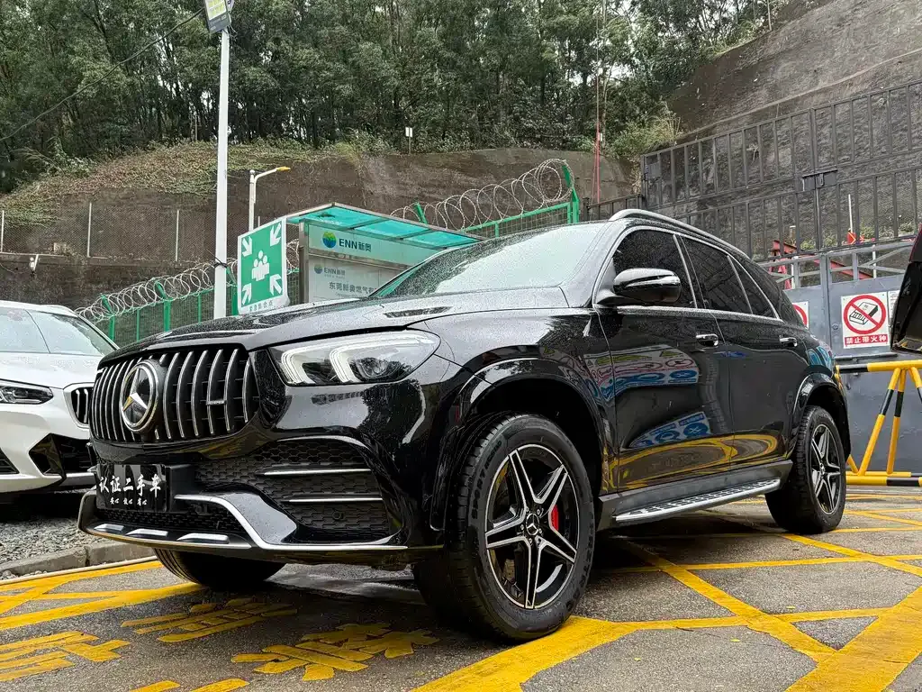 Mercedes-Benz GLE AMG — фото 1