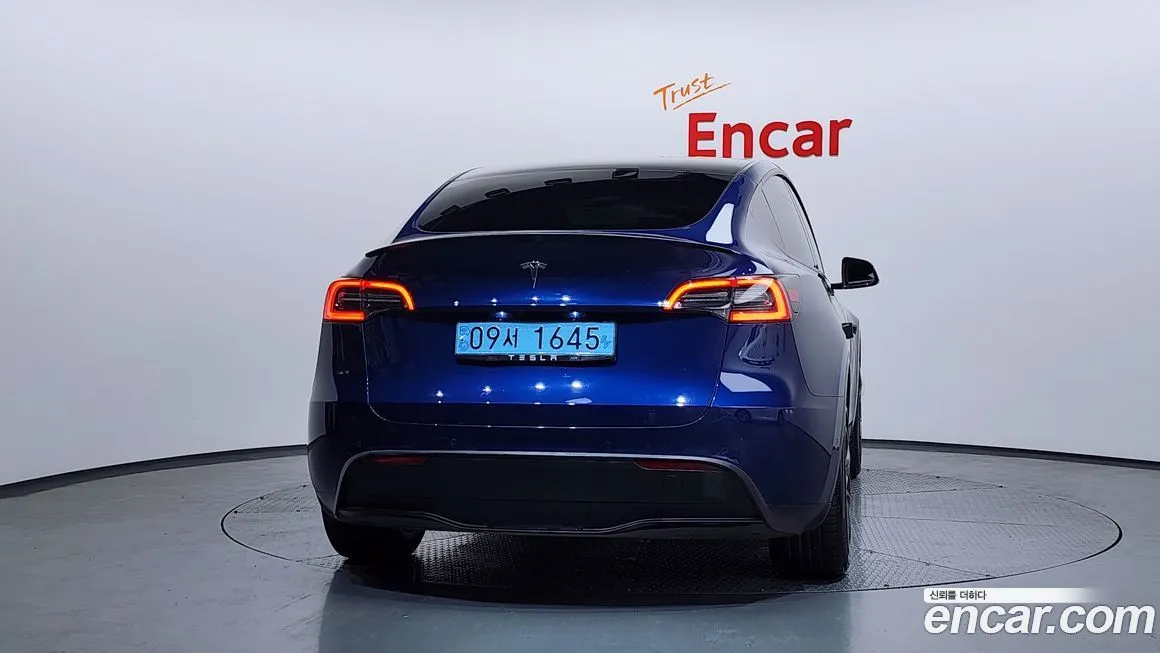 Tesla Model Y — фото 4