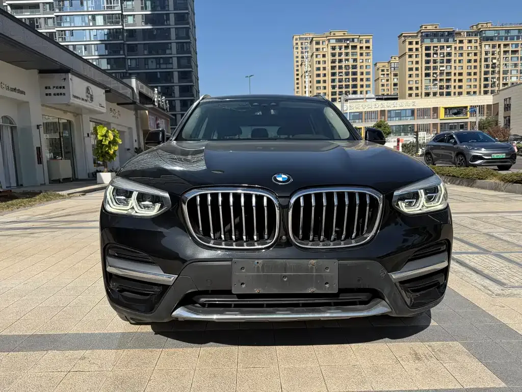 BMW X3 — фото 2