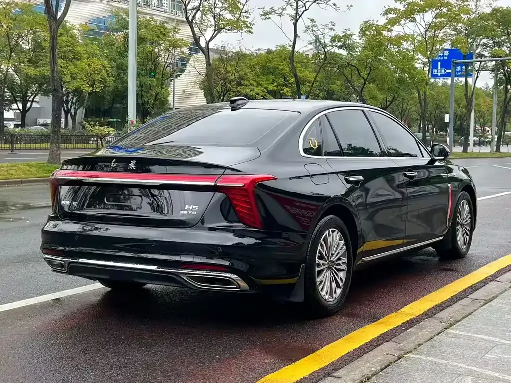 Hongqi H5 — фото 6