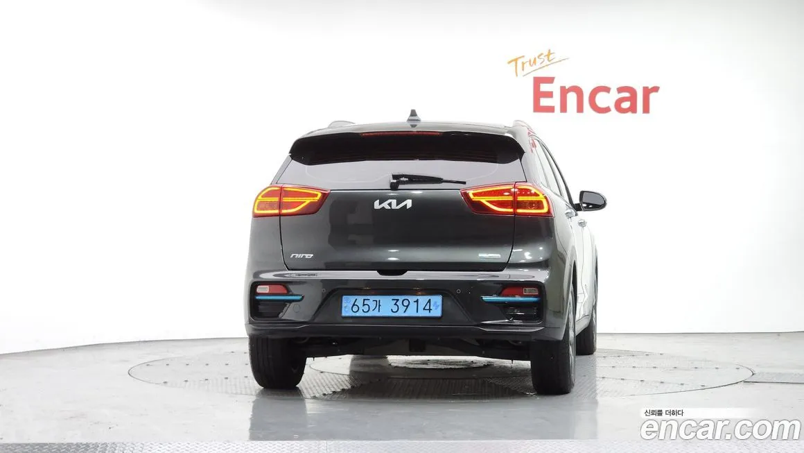 Kia Niro — фото 4