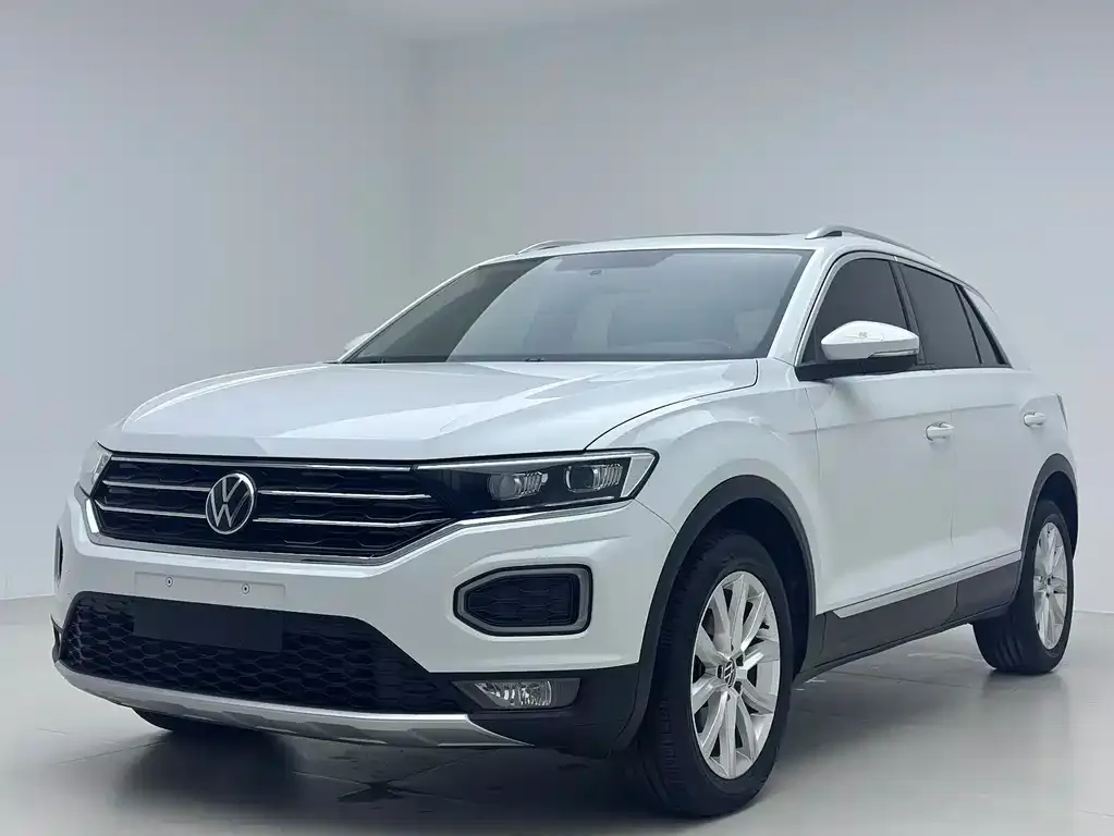 Volkswagen T-Roc — фото 1
