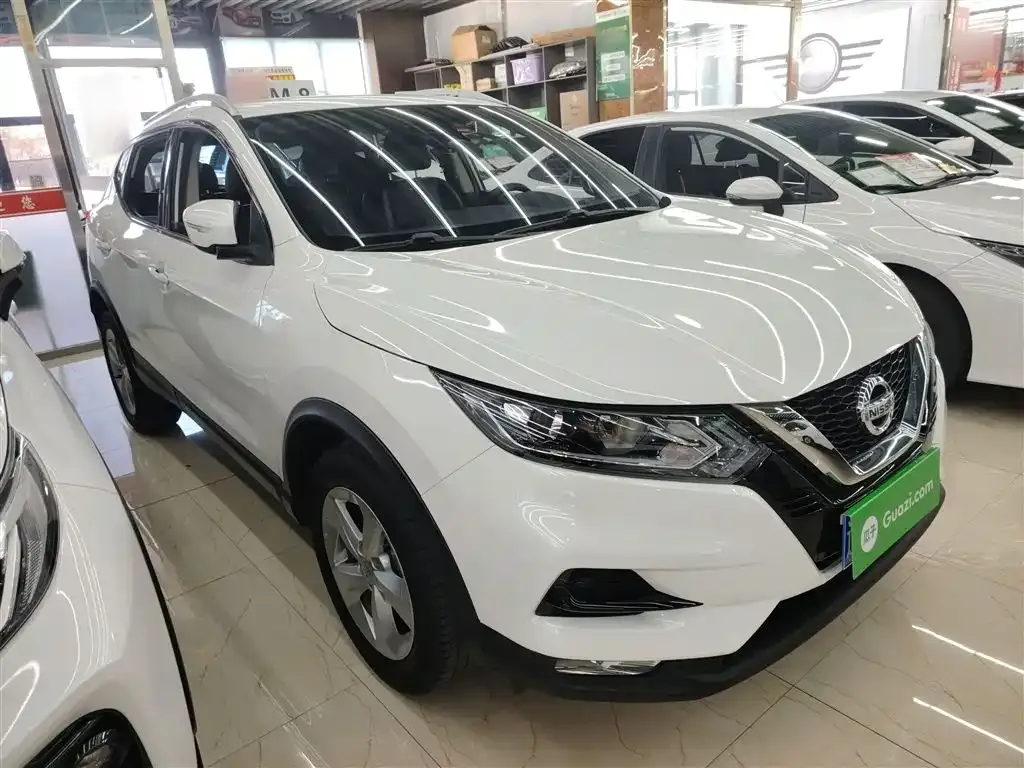 Nissan Qashqai — фото 4