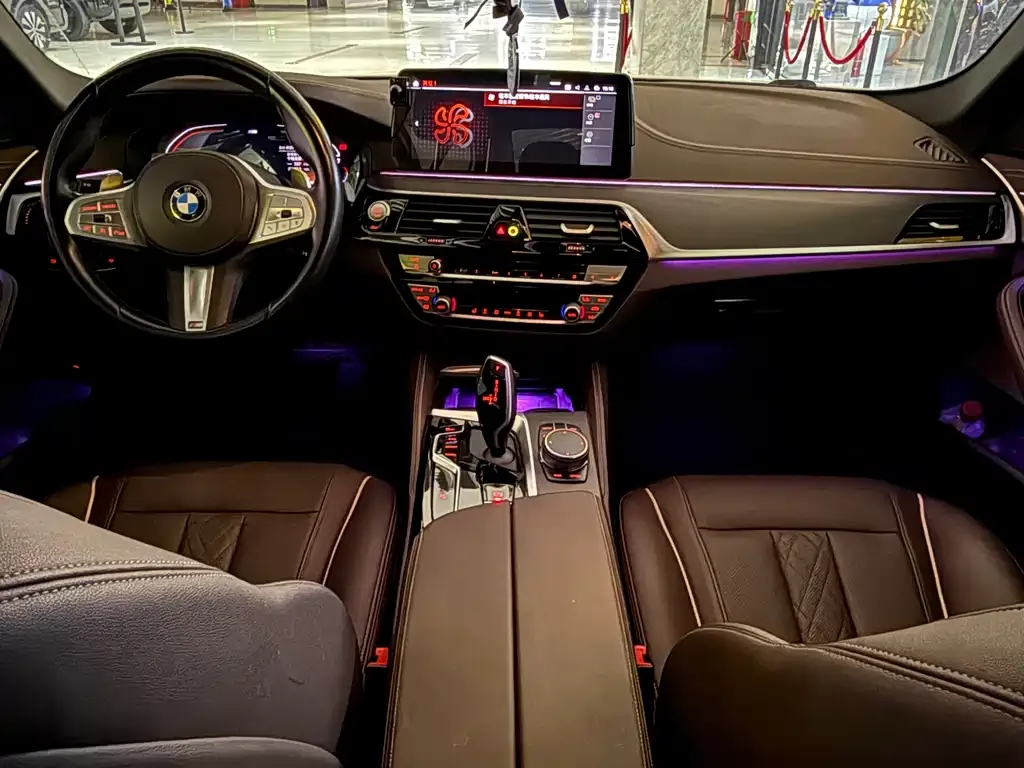 BMW 5 Series — фото 9