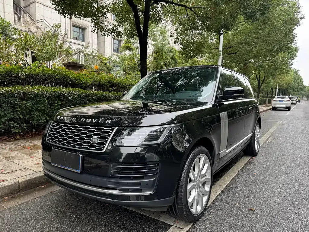 Land Rover Range Rover — фото 1