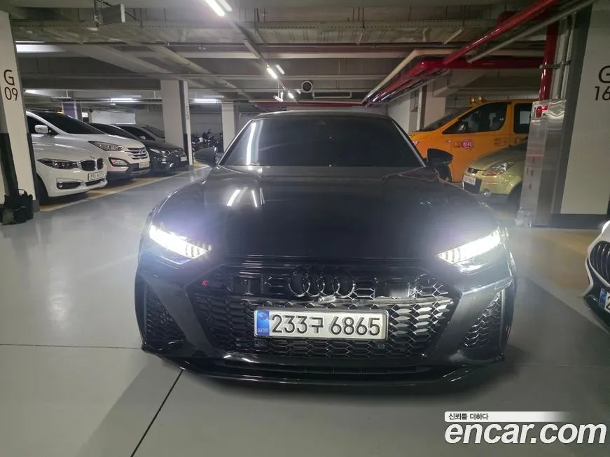 Audi RS7 — фото 1