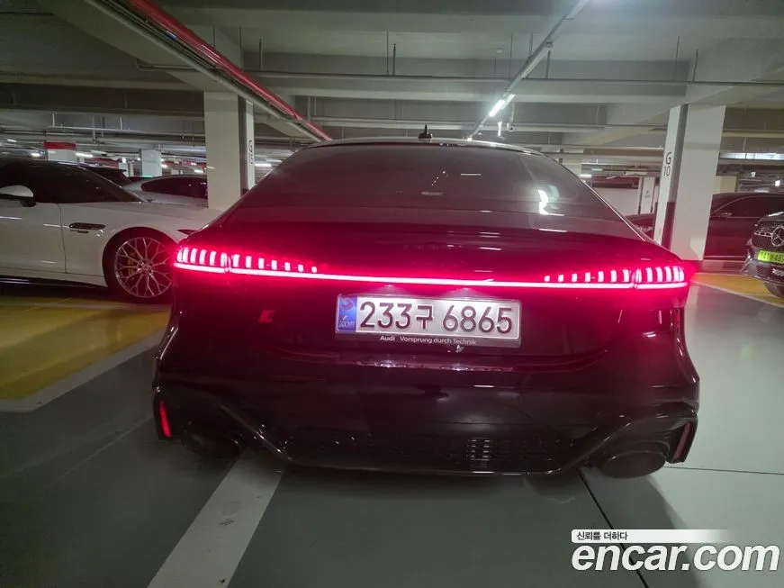Audi RS7 — фото 3