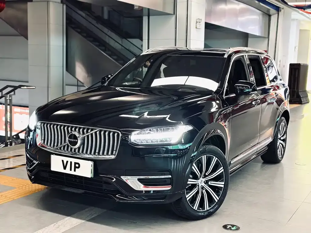 Volvo XC90 PHEV — фото 1