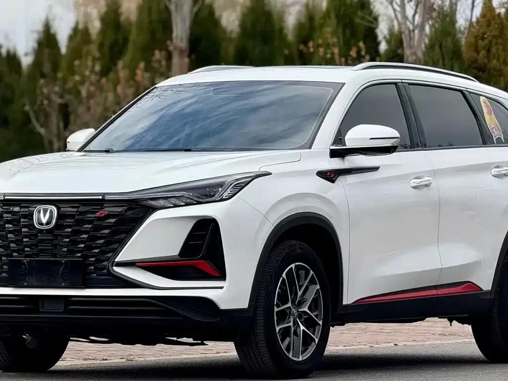 Changan CS75PLUS — фото 3