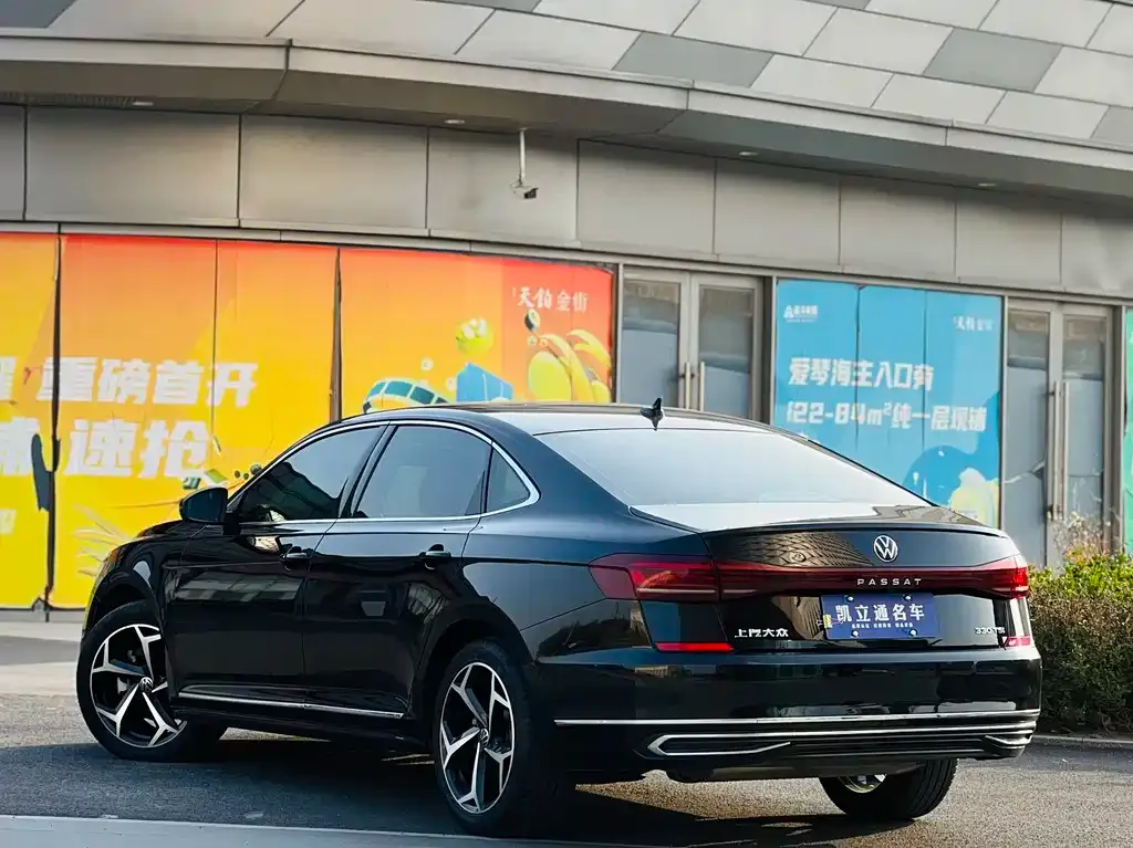 Volkswagen Passat — фото 4