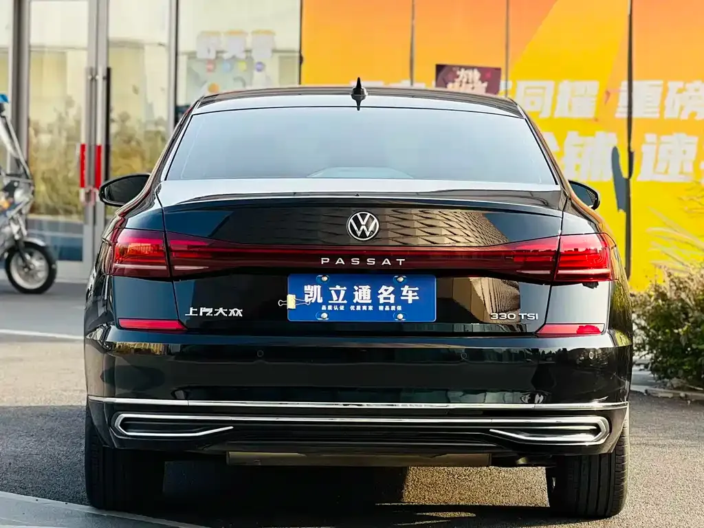 Volkswagen Passat — фото 5