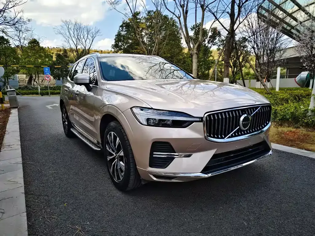Volvo XC60 — фото 3