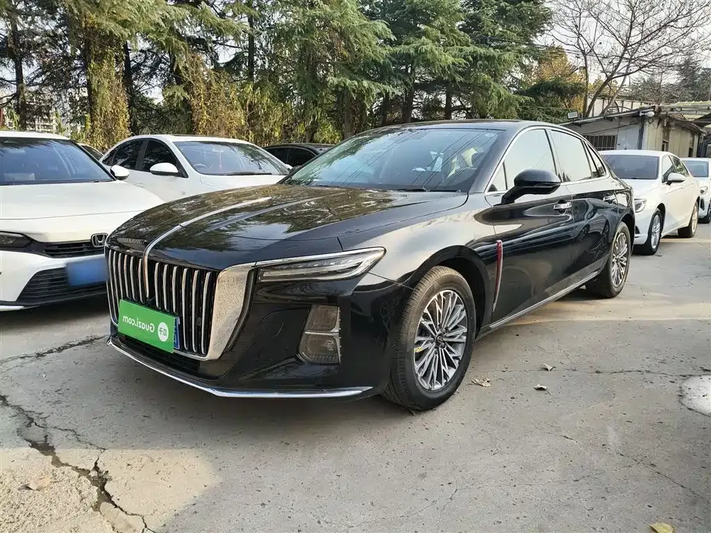 Hongqi H5 — фото 1