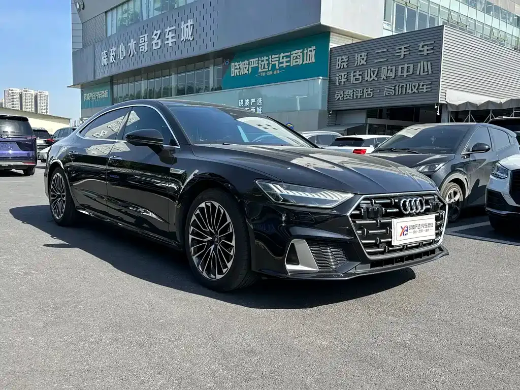 Audi A7L — фото 6