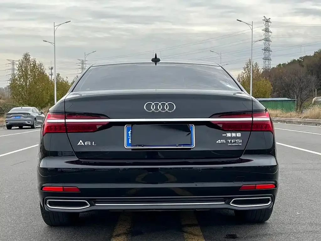 Audi A6L — фото 5