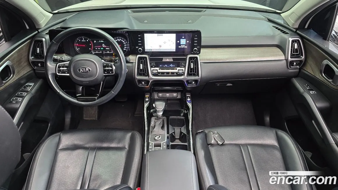 Kia Sorento — фото 7