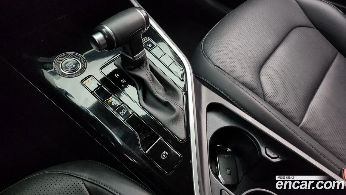 Kia Niro — фото 9