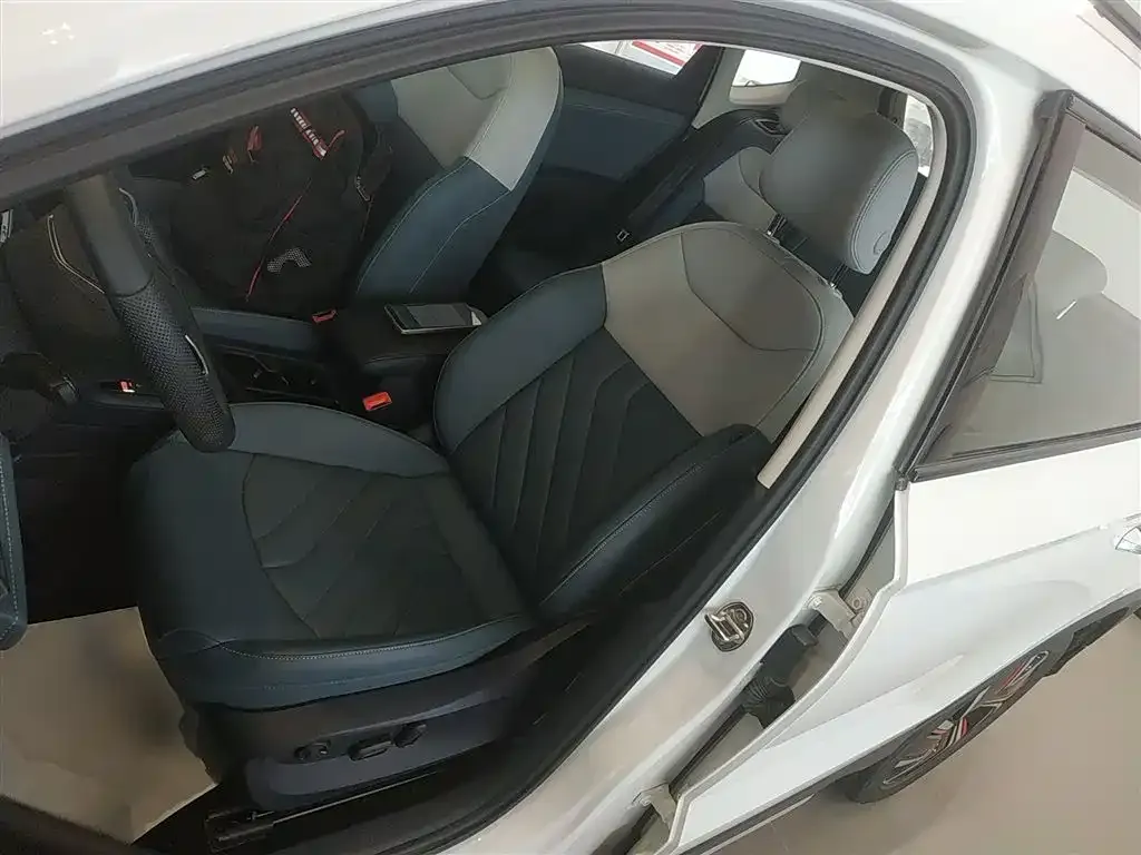 Volkswagen Tharu — фото 7