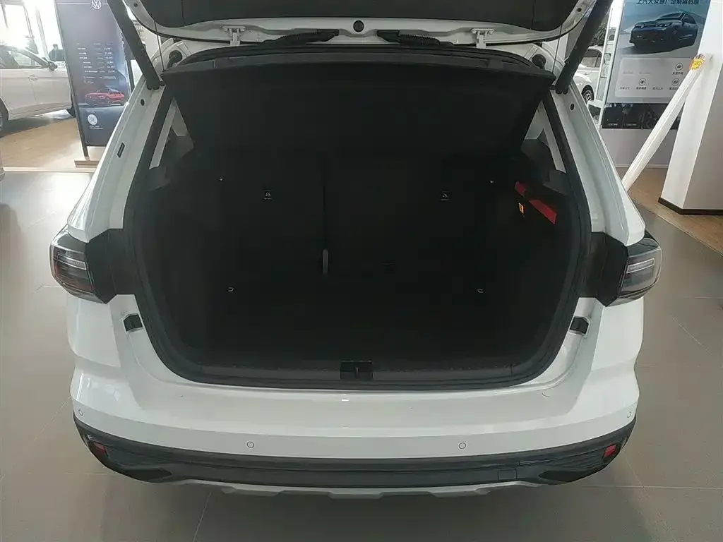 Volkswagen Tharu — фото 9