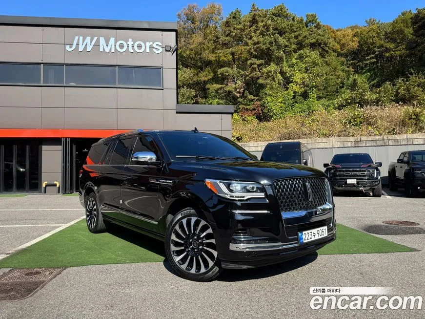 Lincoln Navigator — фото 1