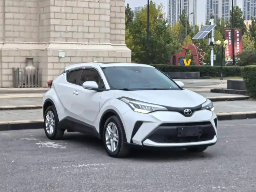 Toyota C-HR — фото 3