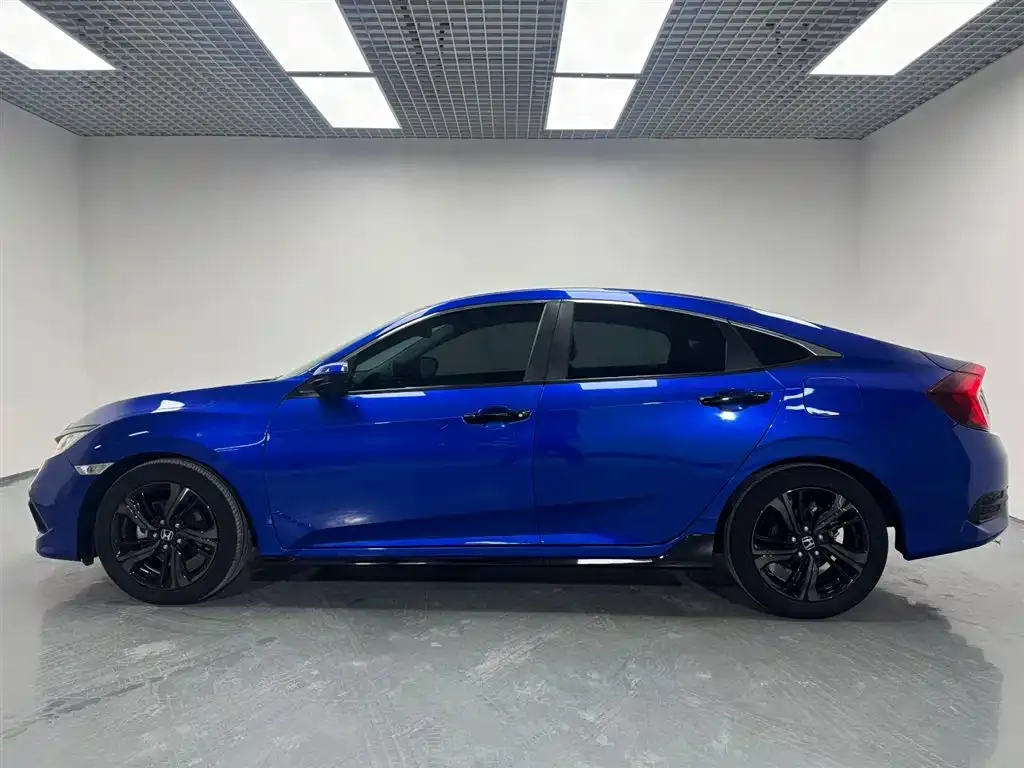 Honda Civic — фото 2