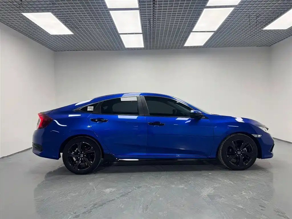 Honda Civic — фото 5