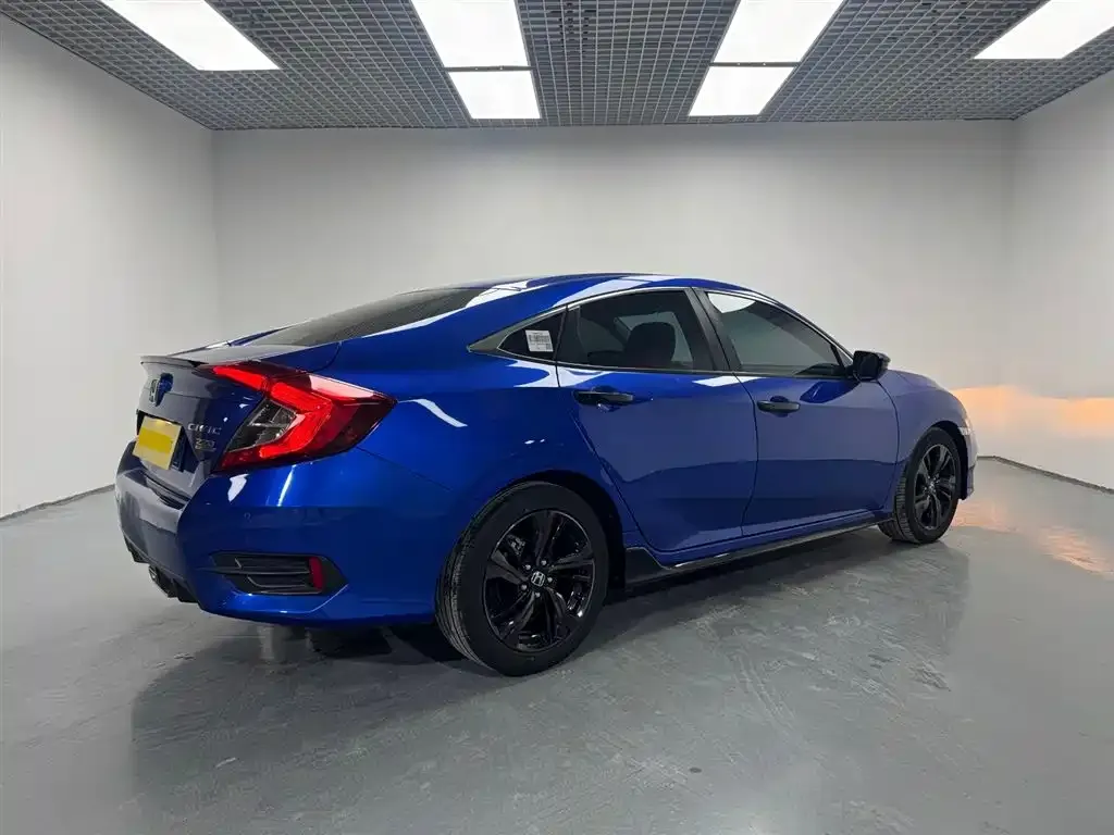 Honda Civic — фото 6