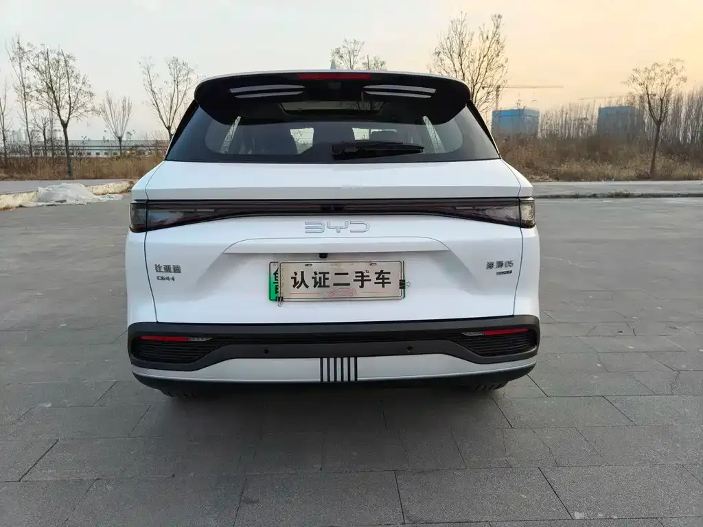 BYD Seal 05 DM-i — фото 6