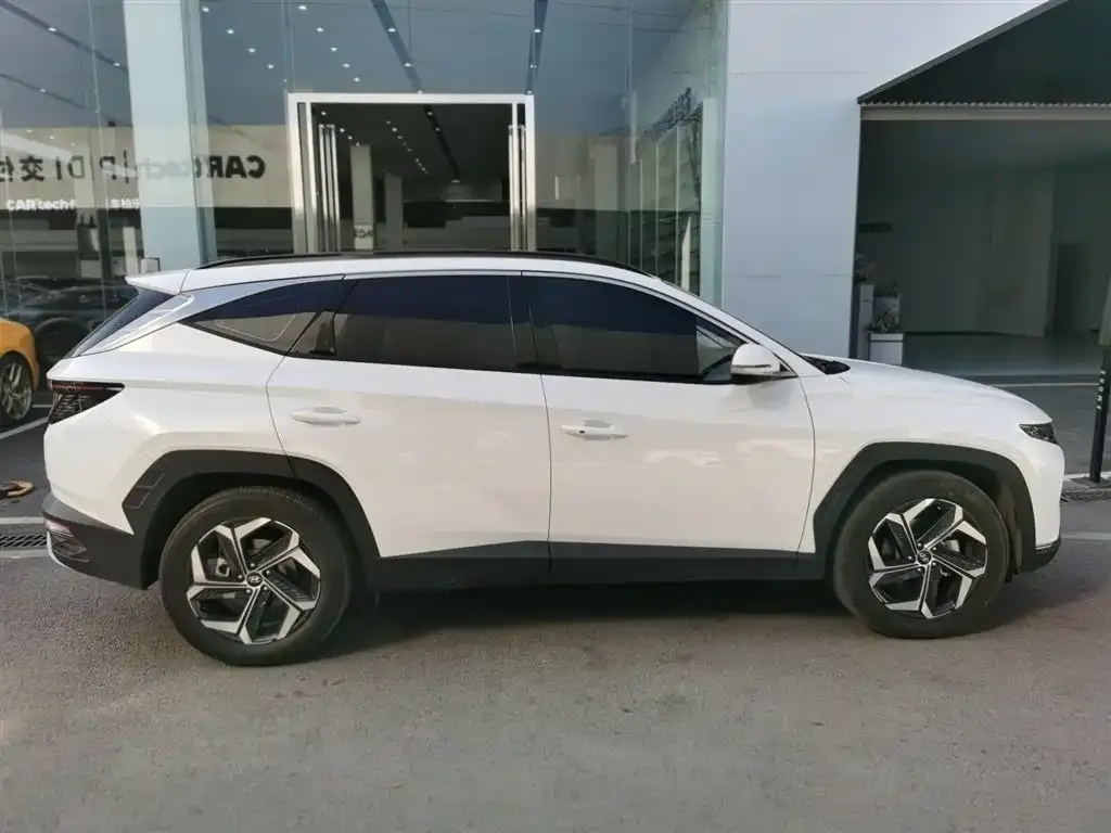Hyundai Tucson — фото 8