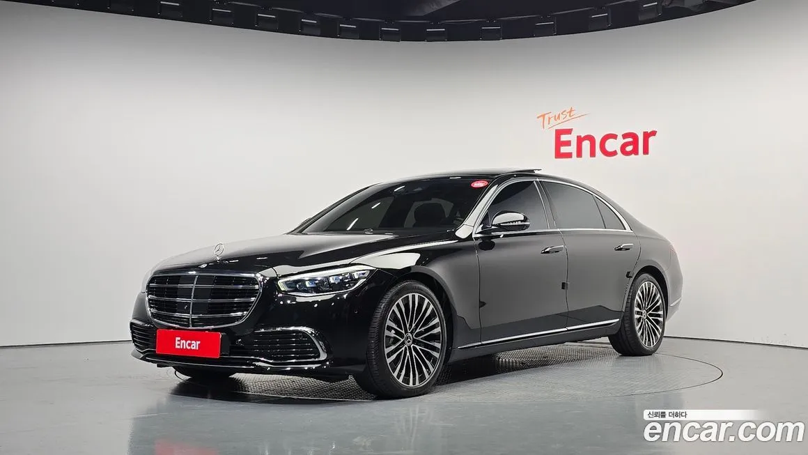 Mercedes-Benz S-Class — фото 1