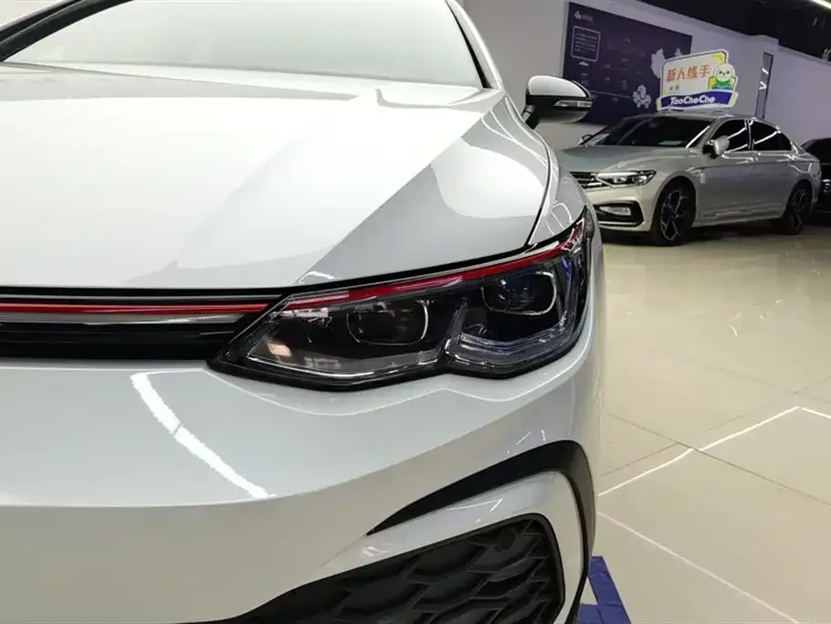 Volkswagen Golf GTI — фото 5