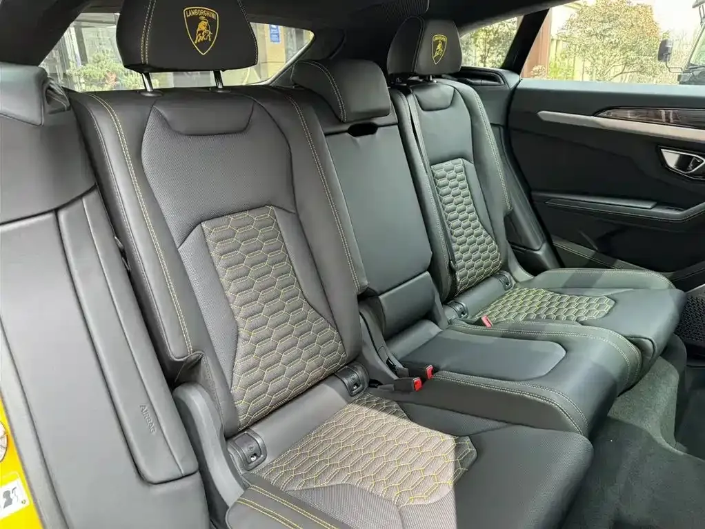 Lamborghini Urus — фото 7