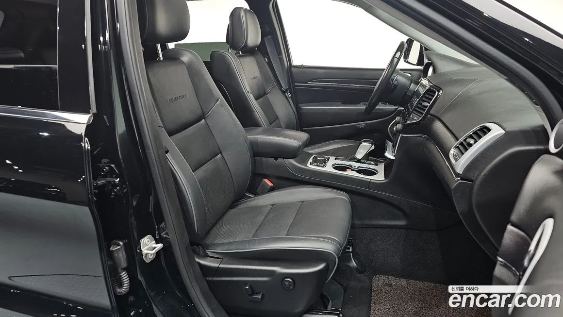 Jeep Cherokee — фото 10